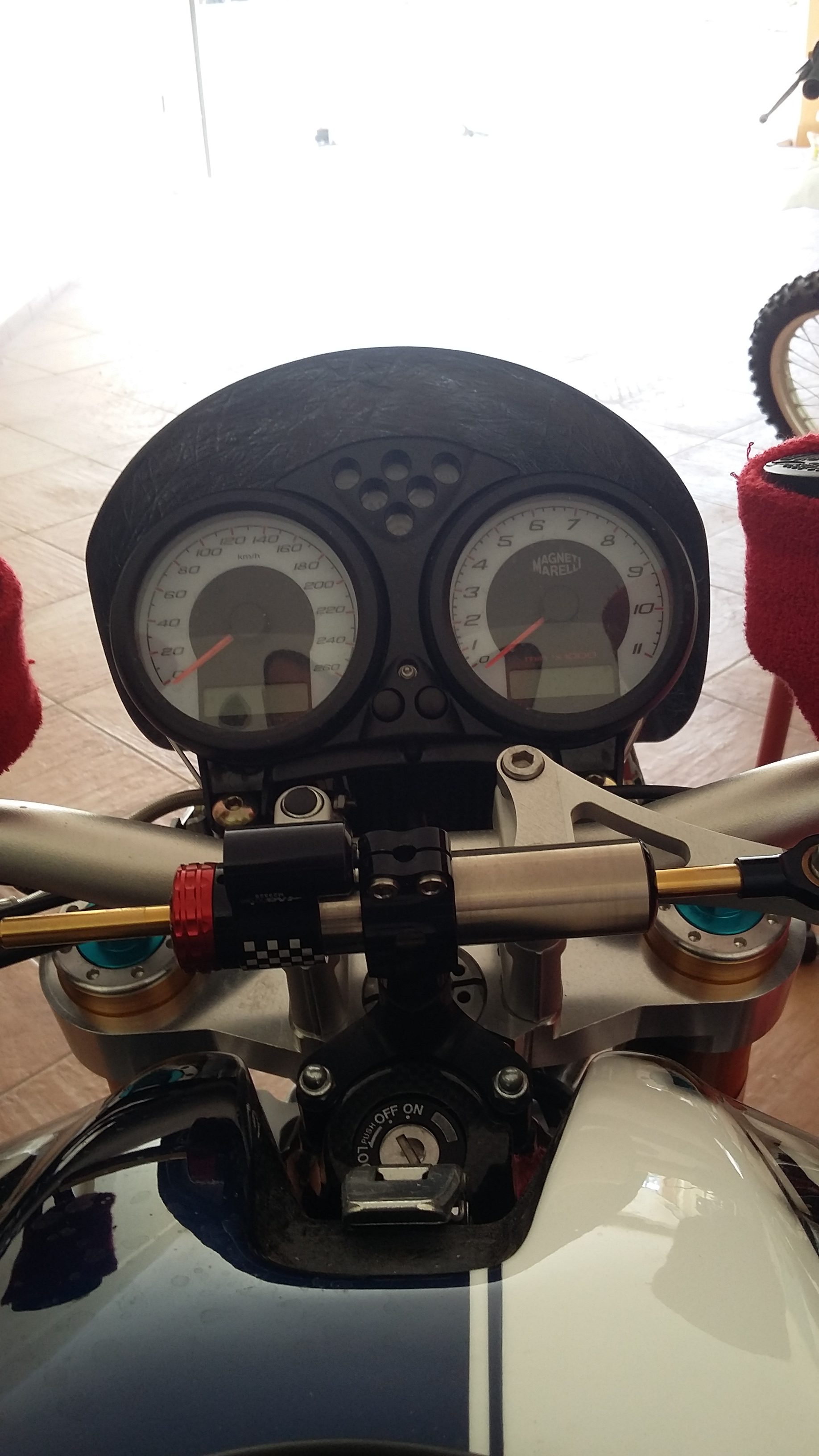 Ducati monster best sale cafe racer fairing